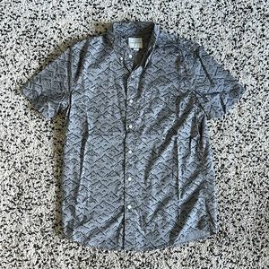 American Eagle Outfitters short sleeve shirt